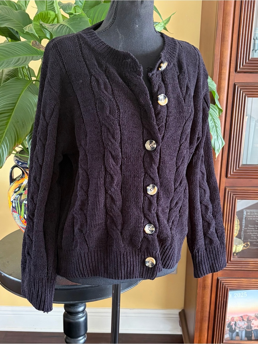 Allison & Zoe black cable-knit button-down cardigan sweater - Medium